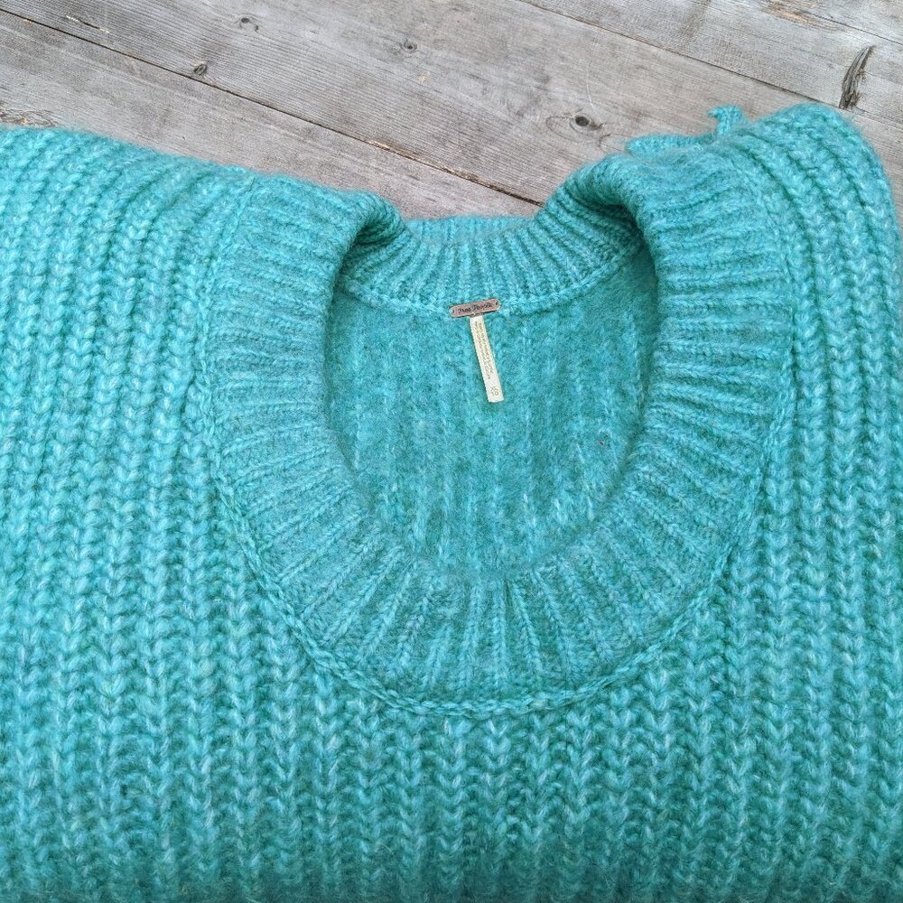 Free People XL Sweater